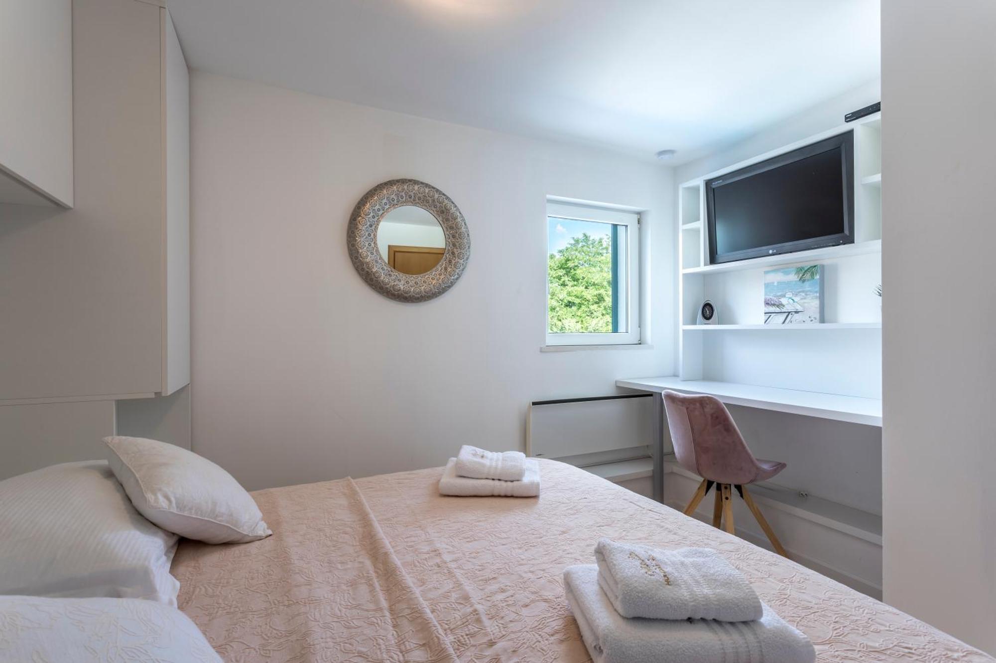Holiday House Mala Sinj Esterno foto