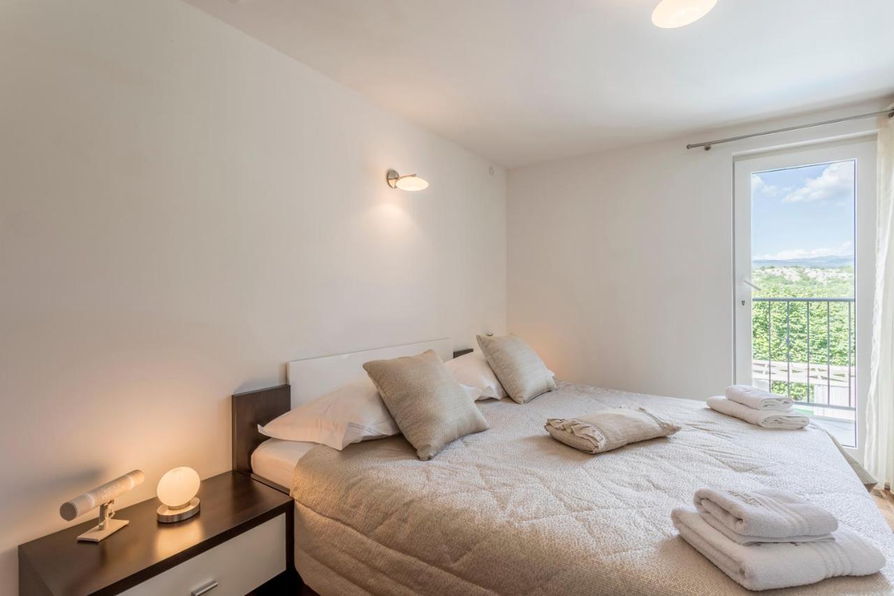 Holiday House Mala Sinj Esterno foto